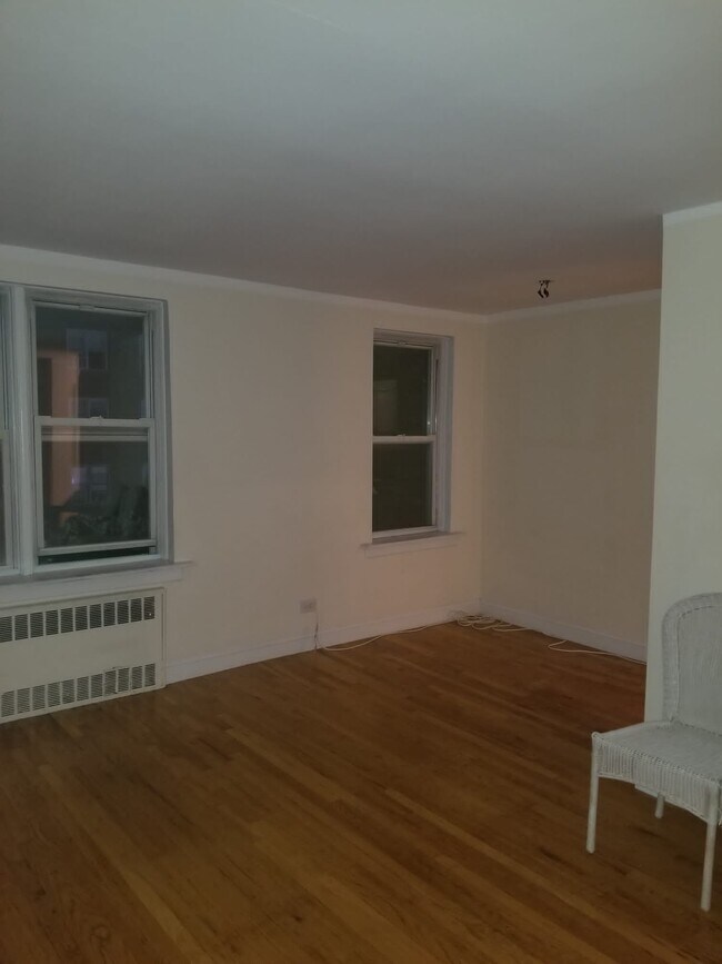 Foto del edificio - 9833 64th Ave