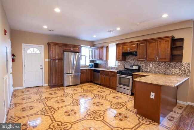 Foto del edificio - 3350 Conrad St