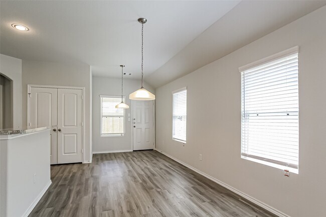 Building Photo - 22091 Cascade Mountain Dr