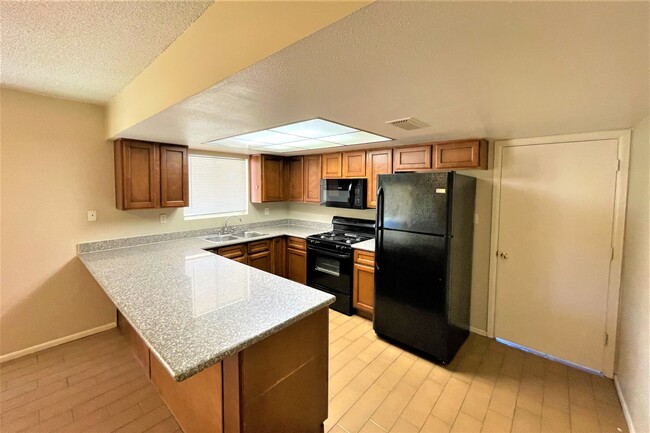 Building Photo - 2520 N 26th St