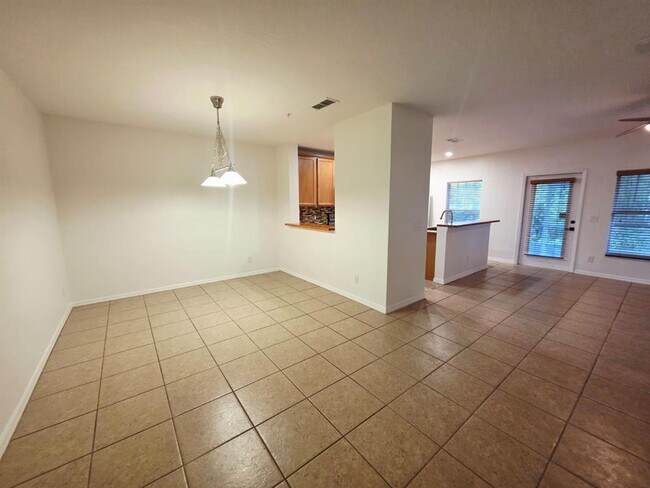 Foto del edificio - 9764 Tivoli Villa Dr
