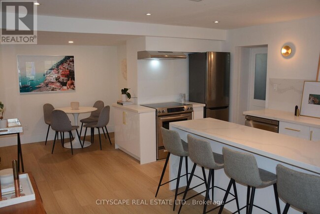 Photo du bâtiment - 41 Treelawn Pkwy
