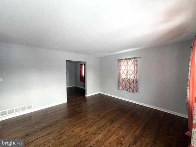 Building Photo - 5934 Central Ave