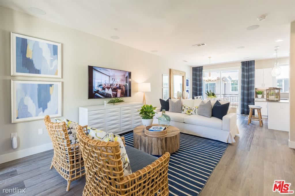 Foto principal - 2 br, 2 bath Townhome - 4445 Paxton Pl