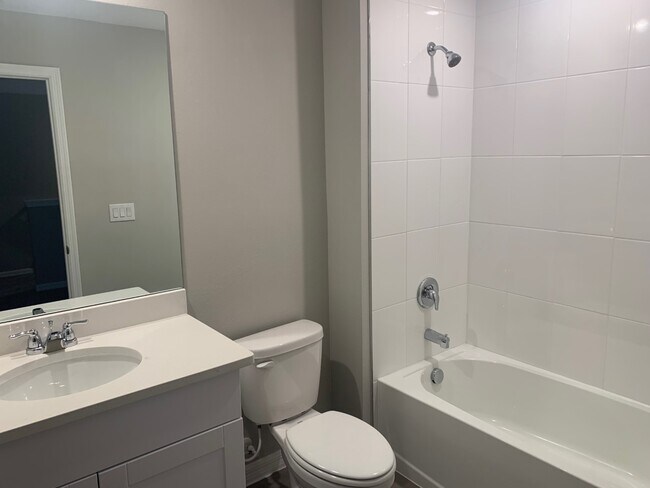 Building Photo - 17124 Blowfish Dr