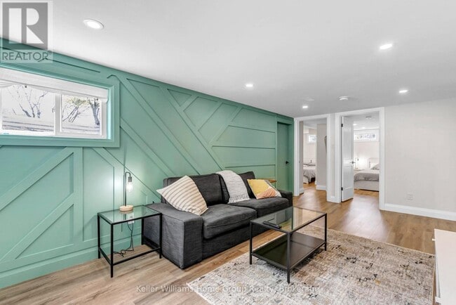 Building Photo - 496 Manchester Rd