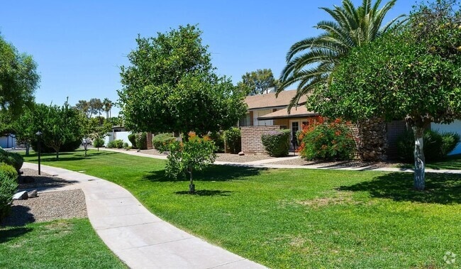 Building Photo - 7603 E Minnezona Ave