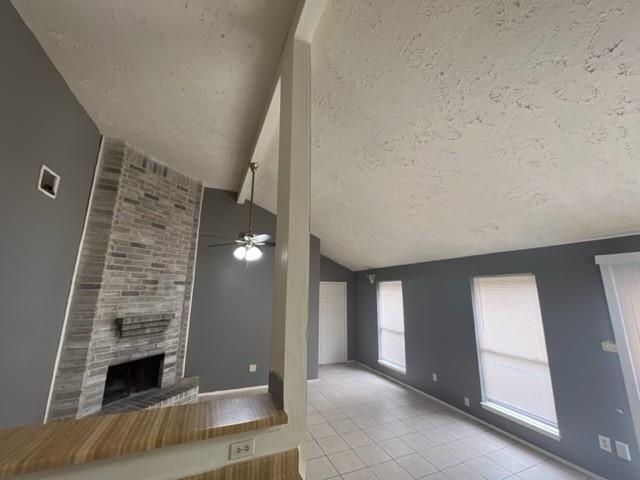 Building Photo - 22213 Diane Dr