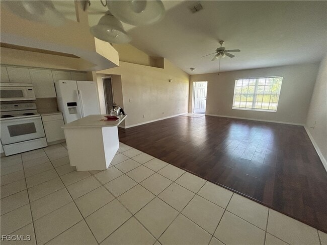 Foto del edificio - 2805 NW 5th Pl