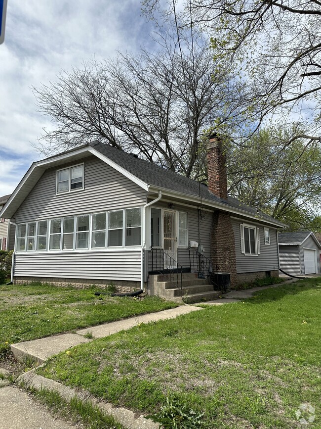 Building Photo - 2903 Knight Ave