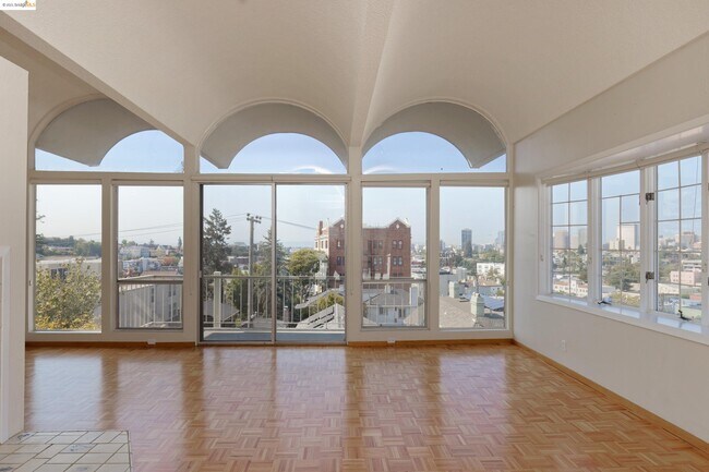Foto del edificio - 811 York St