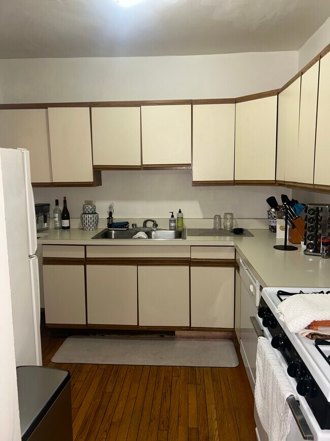 Foto del edificio - 915 W George St