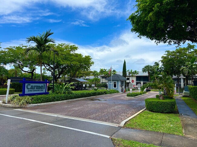 Foto del edificio - 911 NE 199th St