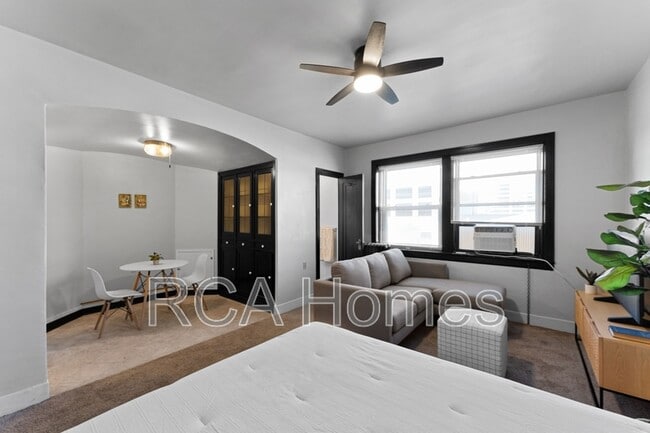 Building Photo - 37 West St Clair Street