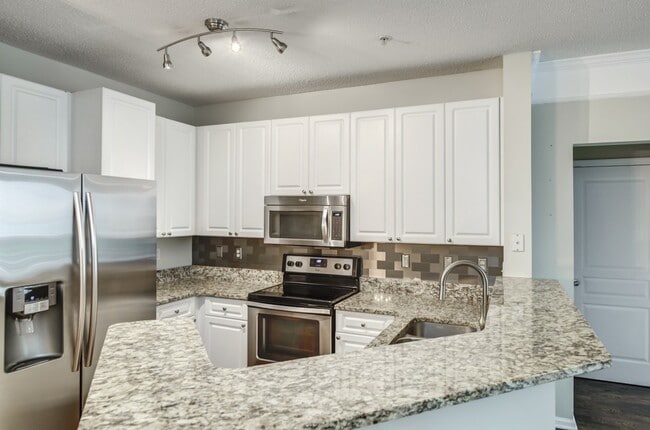 Foto del edificio - Brookhaven Condo