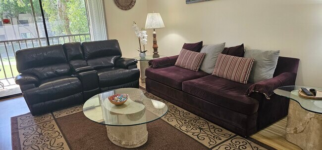 Foto del edificio - 4880 Lucerne Lakes Blvd W