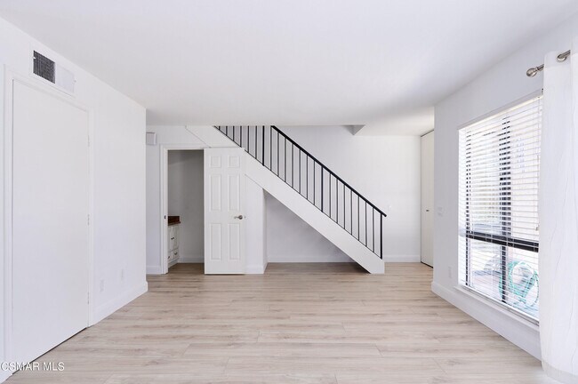 Foto del edificio - 28955 Oakpath Dr