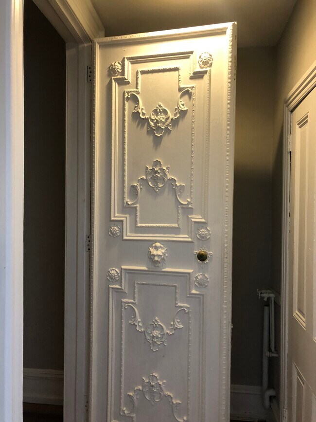 Stunning orig. details. - 2037 Delancey Pl