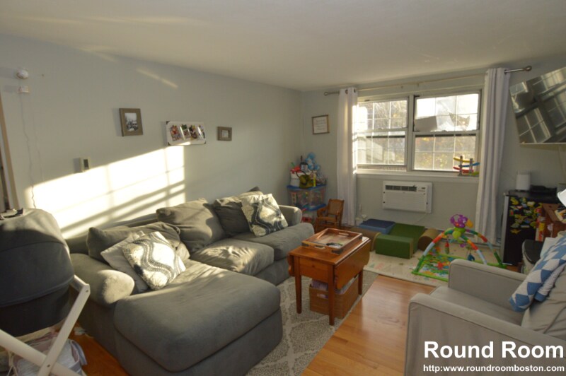 7 Colonial Village Dr Unit 10A, Arlington, MA 02474 Apartment for