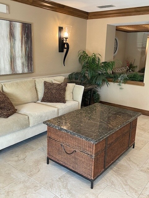 Foto del edificio - 2323 Feather Sound Dr