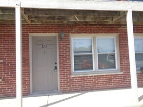 Building Photo - 1340 N Main St