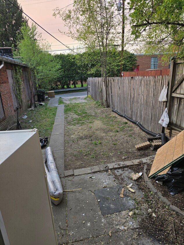 Primary Photo - 1406 Herr St