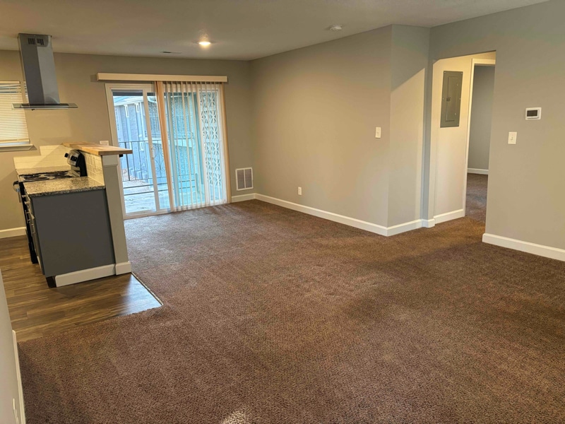 10324 E 63rd St Unit 4, Raytown, MO 64133 Room for Rent in Raytown