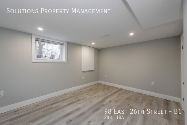 Photo du bâtiment - LARGE 2 Bedroom BSMT Unit Near Jurivinski ...