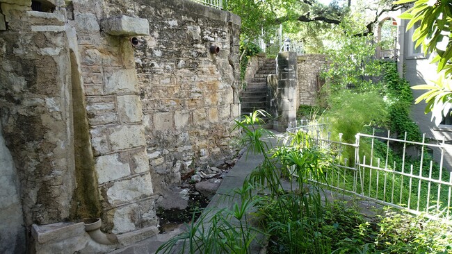 Entrance Staircase - 704 San Antonio St