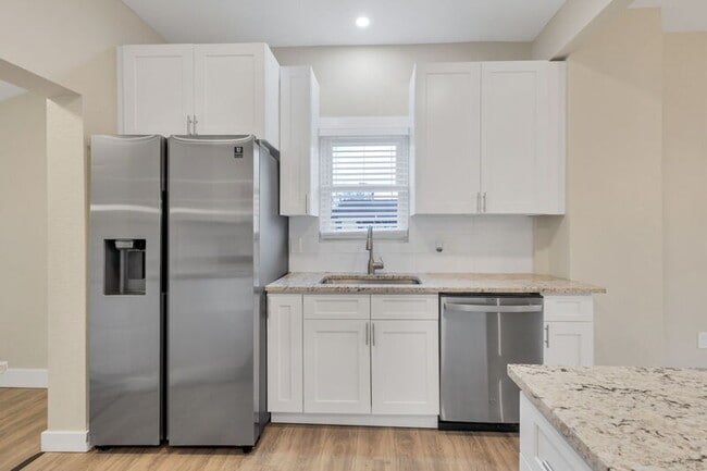 Foto del edificio - 3101 S Clarkson St