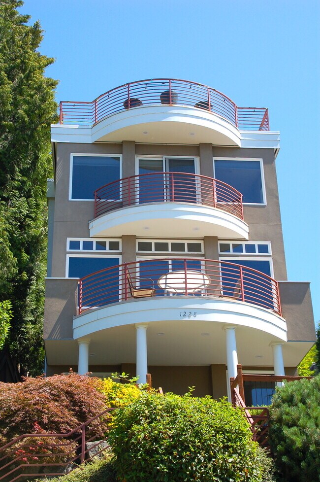 Foto del edificio - Queen Anne Home