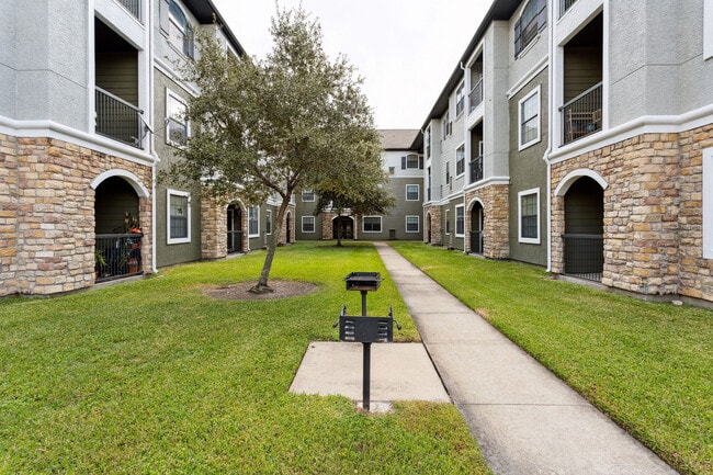 Building Photo - The Life at Sterling Woods