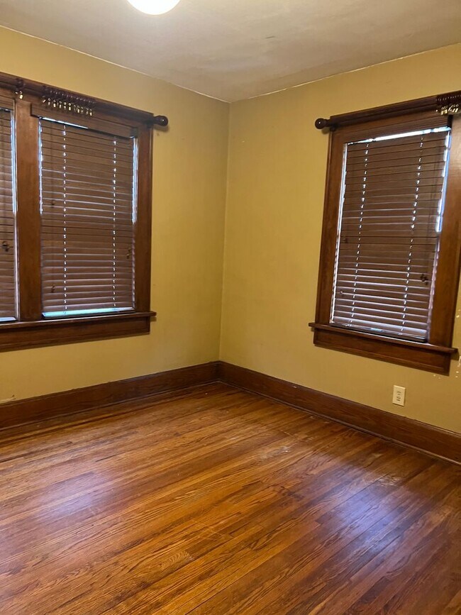 Foto del edificio - 2 Bedroom w/Partially Finished Basement