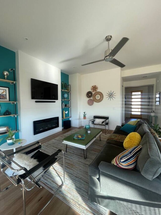 Building Photo - 3980 Crown Rock Trl