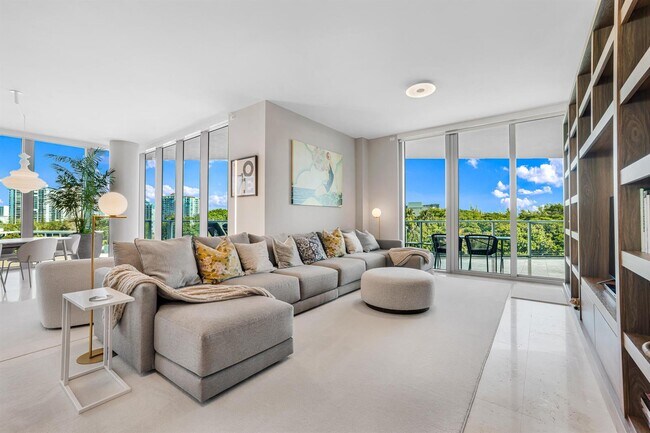 Building Photo - 701 N Fort Lauderdale Beach Blvd