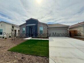 Building Photo - 8403 Killary Hbr Ave