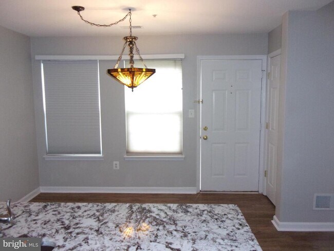 Building Photo - 11844 Breton Ct