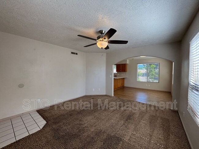 Foto del edificio - 425 E 1050 S