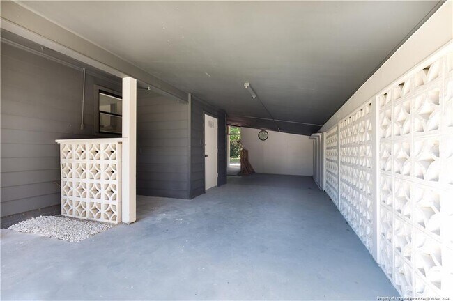 Building Photo - 912 Montclair Rd