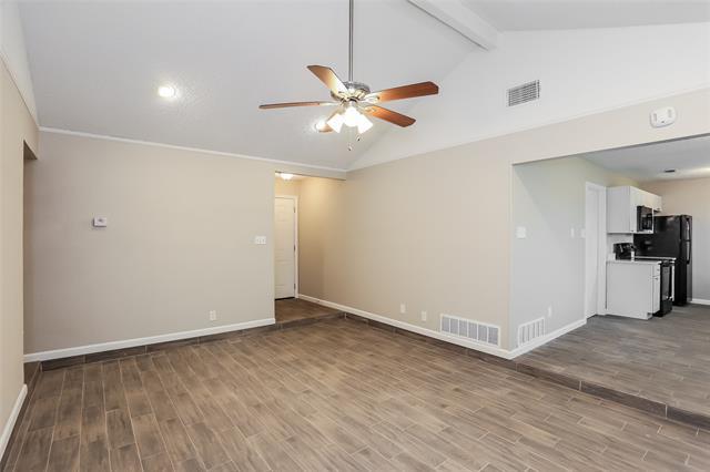 Building Photo - 6707 Country Creek Dr