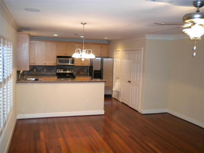 Foto del edificio - 1342 Rutland St