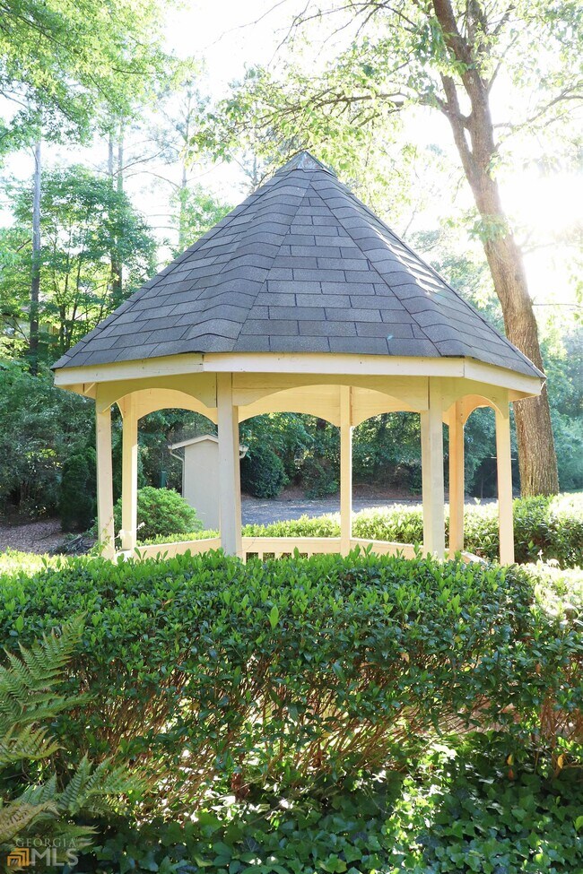 Building Photo - 3496 Tulip Tree Ln