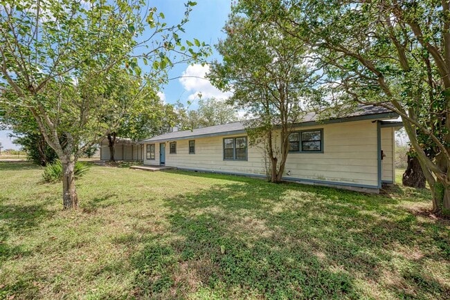 Foto del edificio - 3919 Caldwell Ln