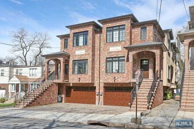 Foto del edificio - 221 5th St