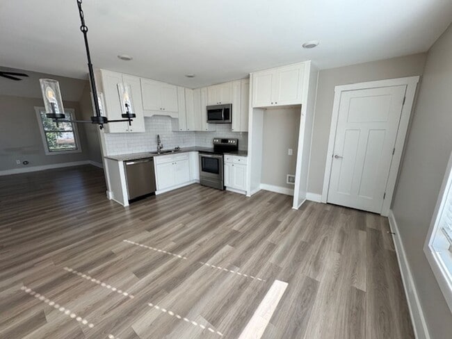 Building Photo - 515 Boulevard