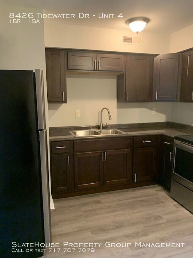Foto del edificio - 8426 Tidewater Dr