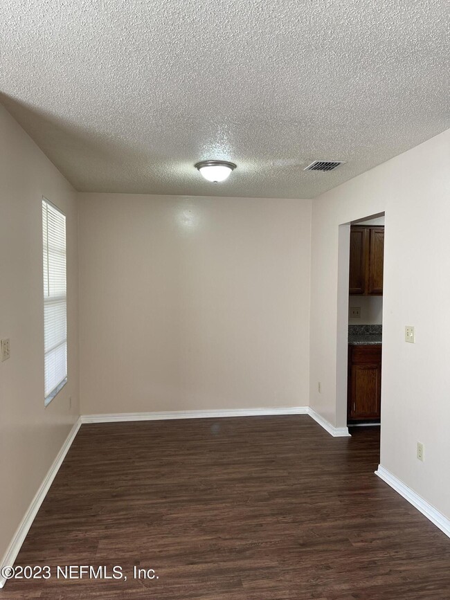 Building Photo - 456 Crabapple Ct