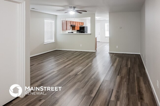 Foto del edificio - 8122 Arrington Forest Ln