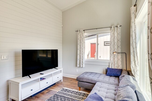 Foto del edificio - 325 Dowd St