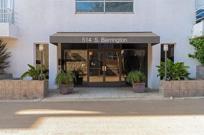 Building Photo - 520 S Barrington Ave
